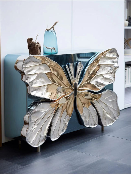 Butterfly console